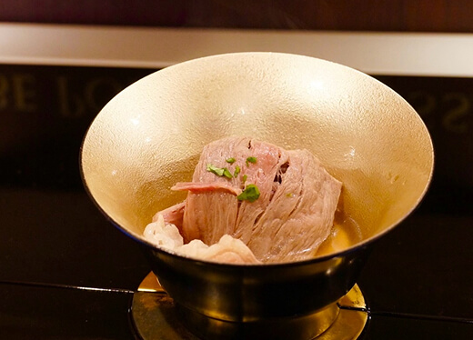 お肉料理の写真