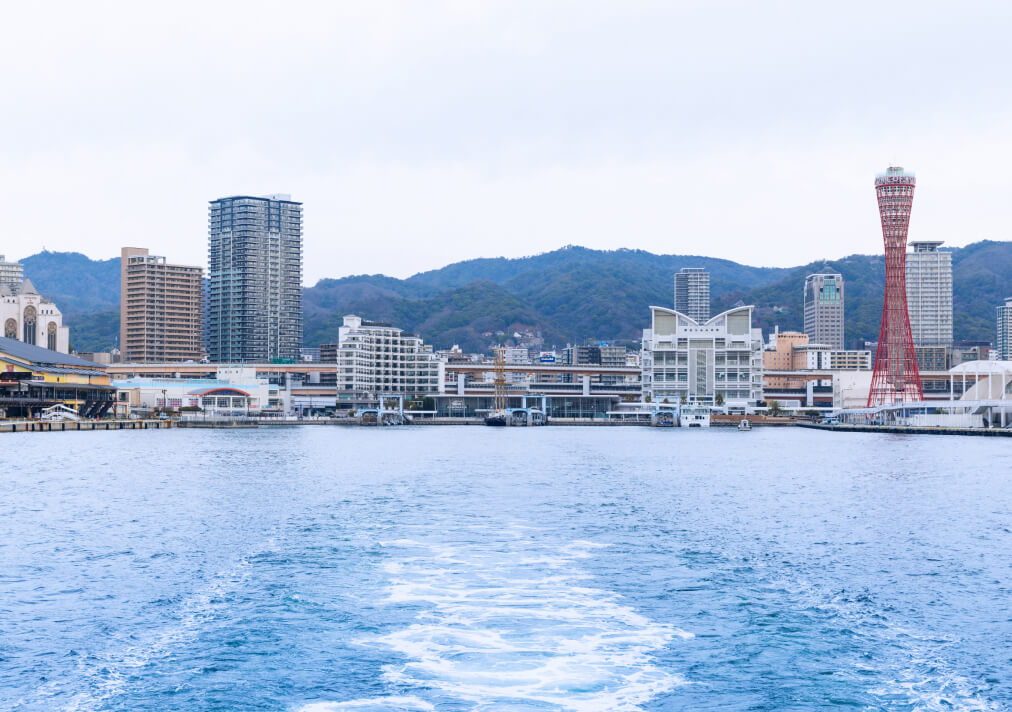 bohbohKOBEから見た神戸港の写真